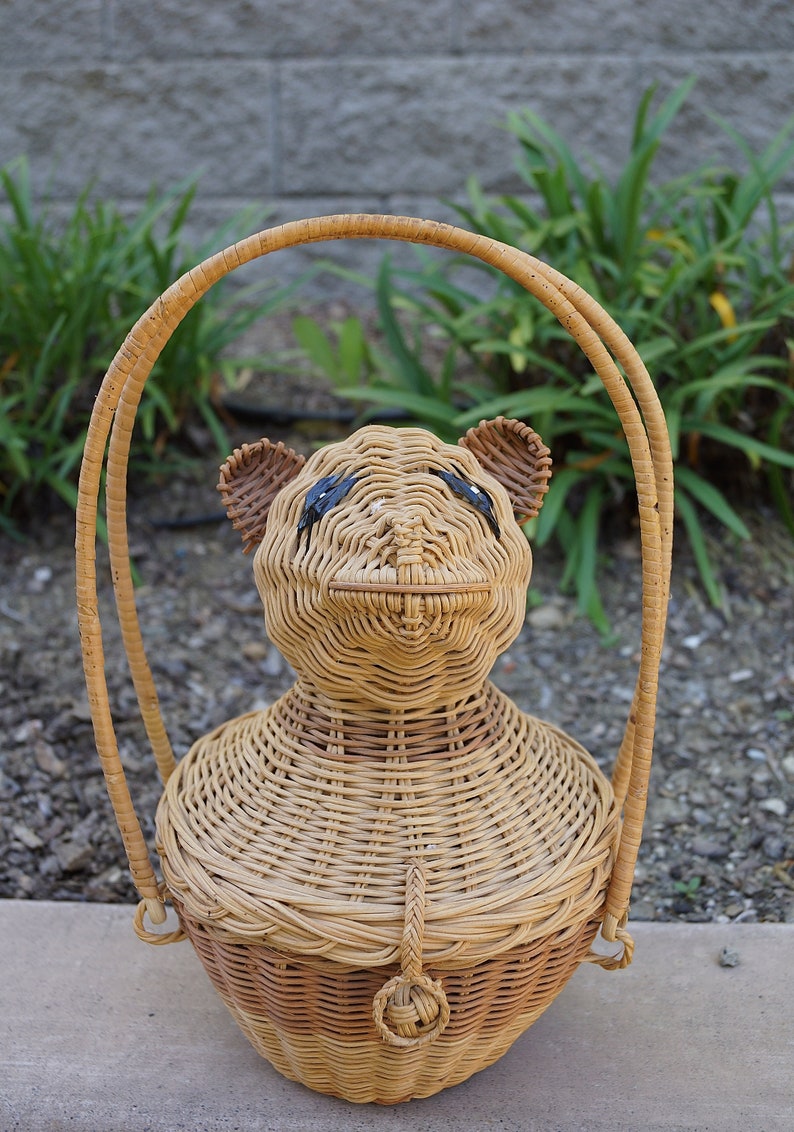 60s Vintage Wicker Animal Purse / Figural Wicker Teddy Bear Handbag