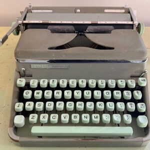Hermes 2000 Typewriter - Etsy
