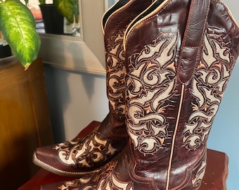 Cowgirl Boots Size 10B