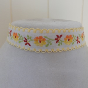Floral Vintage Ribbon Choker Necklace, Yellow Floral Vintage Ribbon Choker, Vintage Embroidered Ribbon Choker, Bohemian Choker Necklace