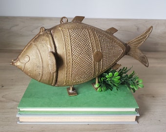 Vintage Dhokra Indian Art Brass Decorative Fish on Stand, Hand Carved Brass Fish Statue