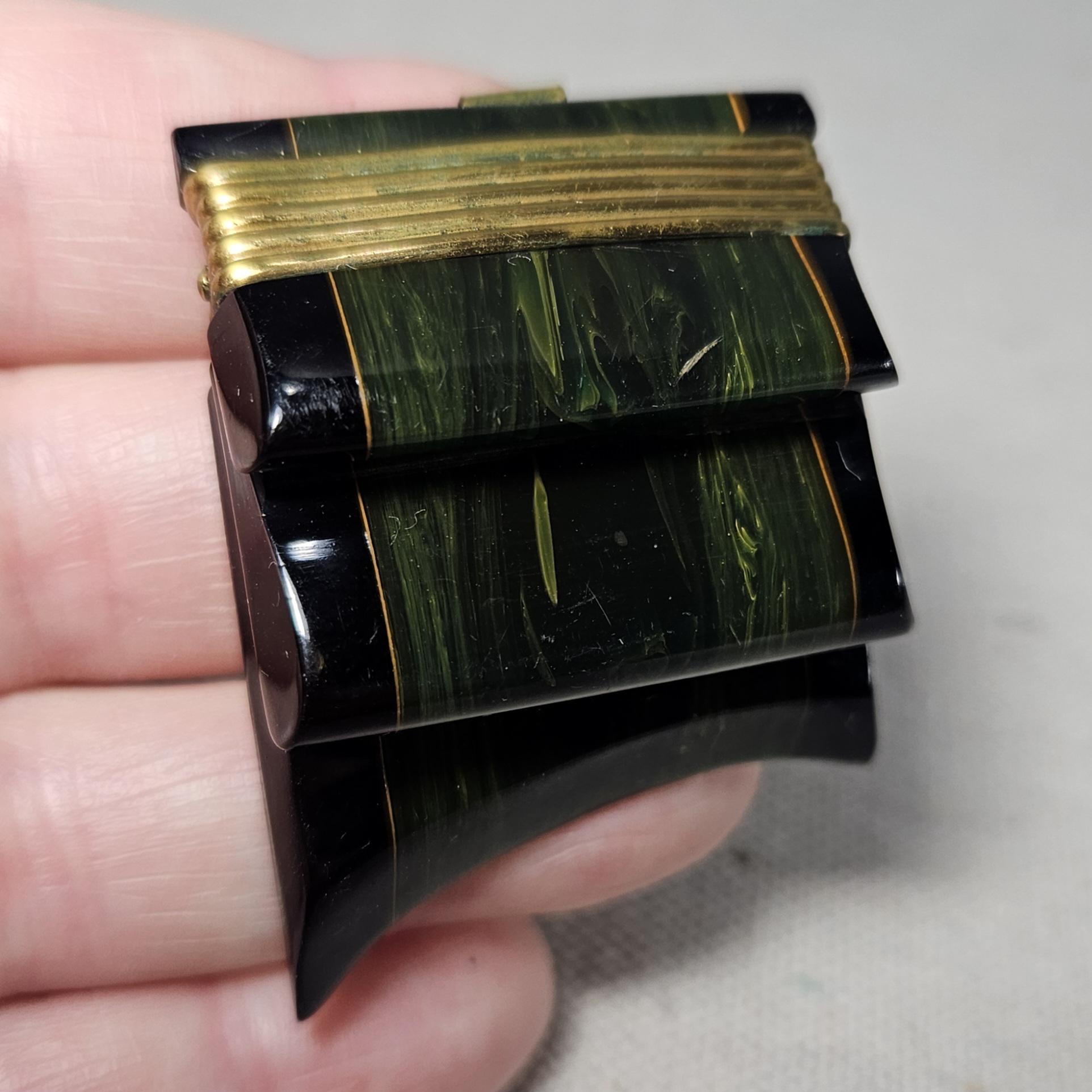 VINTAGE 40s/ 50s TESTED BAKELITE HUGE BOW BELT BUCKLE CARVED OLIVE GREEN RARE Vintage 1940 main image 3