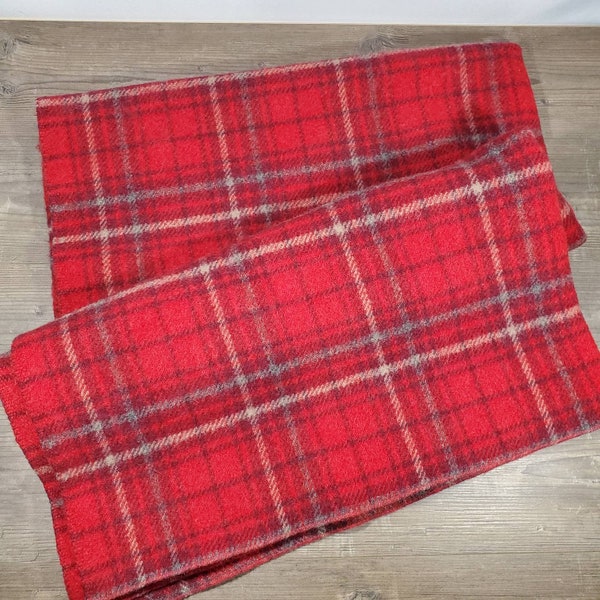 Vintage Pearce Woolrich Made in USA Red Wool Blanket, Woolen Cottage Blanket