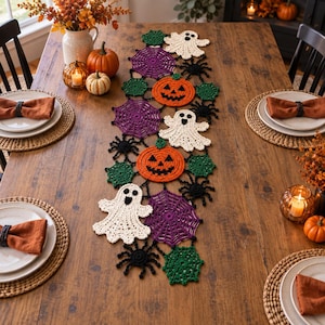 Patrón de ganchillo para camino de mesa de Halloween en PDF, tapete de telaraña con calabaza y fantasma, decoración otoñal de encaje para el hogar, descarga instantánea de ideas para regalos.