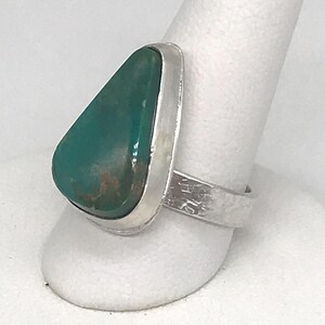 Anillo artesanal de plata de ley con turquesa: piedra de montaña de nubes, talla 7