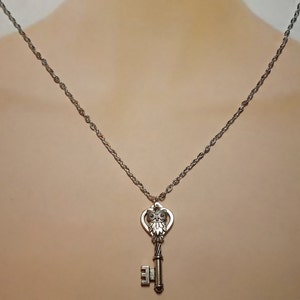 Skeleton Key, Owl, Necklace, Ornate Antiqued Silver, Vintage Style 24" Overhead Aluminum Chain
