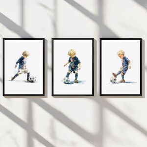 Poster a tema calcio, giocare a sport, decorazione da parete per camera da letto, sala giochi per bambini, set di 3 stampe digitali ad acquerello su tela