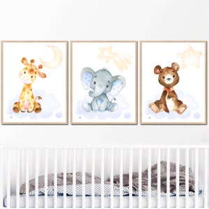 Baby Animals Art Printable Boy Nursery Poster Decorazioni da parete per bambini Camera da letto per bambini set di 3 Giraffa Elefante Orso digitale Star moon safari