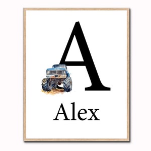 Monster Truck Boy Custom Baby Nombre Signo Cartel Niños Guardería arte Letra inicial Impresión de pared Habitación infantil Decoración personalizada niño pequeño