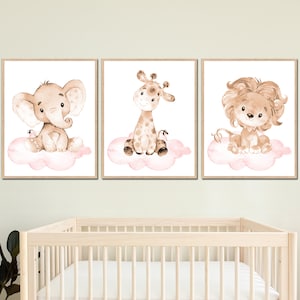 Decoración de pared neutra para dormitorio de niña, pósteres para guardería, animales de safari, jungla, beige, pastel, juego de 3 imágenes digitales en rosa