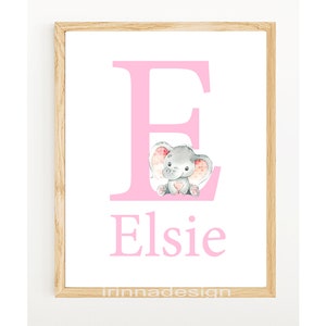 Fille bébé personnalisé prénom signe affiche personnalisée éléphant enfants chambre d'enfant art déco enfant lettre initiale murale impression rose gris cadeau d'anniversaire