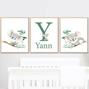 Koala Wall Art Baby Boy Nursery Decor Custom Name Letter Initial Prints Set de 3 Kids Room Kids Canvas Green Gray