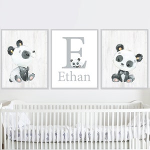 Panda bebé niño vivero decoración niño sala de juegos pared arte carta inicial nombre personalizado personalizado niños conjunto de 3 lienzos cartel imprimible digital