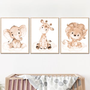 Stampe artistiche da parete per la cameretta dei bambini neutre, set di 3 stampe con animali della giungla, safari, giraffe, elefanti, leoni, maschi e femmine.