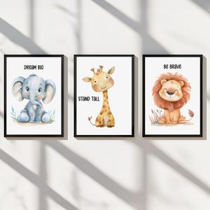 Stampa artistica per bambini con animali da safari, citazione ispiratrice, decorazione da parete, sogna in grande, sii coraggioso, stai dritto, set di 3, elefante, leone, giraffa, camera da letto per bambini e bambine