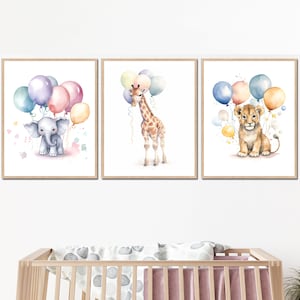 Safari Animals con palloncini Baby Boy Nursery Wall Decor Girl Kids Bedroom Art Print set di 3 Giraffa Elefante Leone Immagini digitali poster