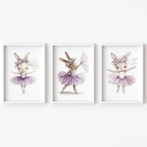 Impresión artística de conejito bailarina morado para guardería, decoración de pared de conejo para niña bebé, dormitorio infantil, animales bailando en el bosque, juego de 3 pósteres digitales para niños