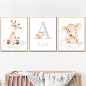 Nome personalizzato per bambini, arte neutra per la cameretta dei bambini, stampe iniziali, decorazioni murali personalizzate con elefanti, set di 3 bambini, giraffa, scimmia, beige, grigio