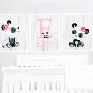 Decoración de pared con nombre de panda, impresión artística para niños, letras personalizadas, guardería, habitación de niña, póster digital con inicial para niño, juego de 3 cuadros en lienzo para niño pequeño