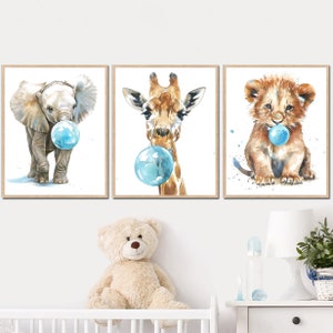 Animali del safari che soffiano gomma da masticare rosa per bambini, camera da letto, asilo nido, arte stampabile, download immediato, set di 3 poster per bambini, immagini digitali