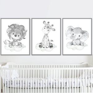 Safari Animal Neutral Baby Boy Nursery Stampe Jungle Wall Decor Art Elefante Leone Giraffa Camera da letto set di 3 regalo di opere d'arte stampabili per ragazza grigia