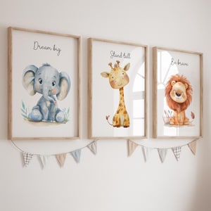 Stampa artistica da parete per cameretta dei bambini con animali da safari, citazione ispiratrice, sogna in grande, sii coraggioso, stai dritto, set da camera da letto di 3, elefante, leone, giraffa, ragazzo e ragazza