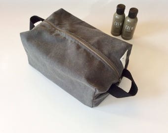 Vegan Dopp Bag - Waxed Canvas Dopp Kit w/ Lining - Men's Shave Bag - Large Men's Toiletry Bag - Men's Travel Tote - Waxed Canvas Pouch