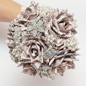 Sheet music Brooch bouquet paper flower brooch bouquet wedding bouquet paper flower bouquet wedding flowers book pages bouquet text flowers image 5