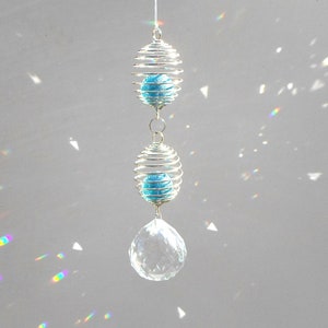 Acchiappasole Feng Shui, MOLLE e perle di vetro blu, sfera di cristallo da 40 mm, pezzo unico, decorazione, benessere, arcobaleno