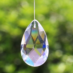 Faceted crystal drop 28 mm transparent feng shui suncatcher