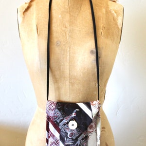 Vintage Krawatte Crossbody Handtasche - "Stepping Out!"