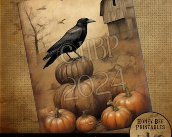 Pode incluir: Um imprimível digital que apresenta uma cena de fazenda vintage com um corvo preto empoleirado em uma pilha de abóboras. As abóboras estão dispostas em forma de pirâmide, com a maior abóbora na parte inferior e a menor na parte superior. O corvo olha para a direita, e as abóboras são de vários tons de laranja e marrom. O fundo é um marrom rústico com um celeiro à distância. O texto "2024" está sobreposto na imagem.