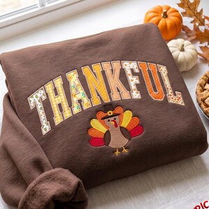 Embroidered Thankful Applique Sweatshirt, Coquette Floral Autumn Patchwork Crewneck, Turkey Pumpkin Shirt, Thanksgiving Gift