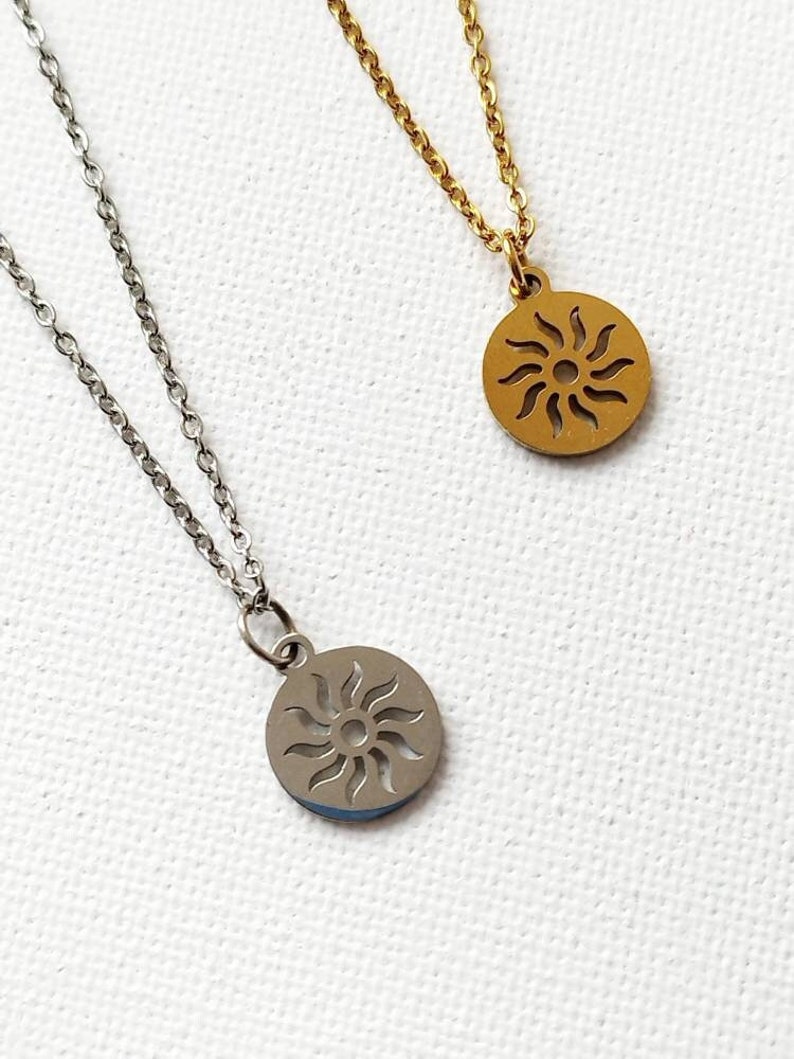 Kette mit Sonne gold silber Halskette Gliederkette Sommerschmuck Münzanhänger Cutout Surferkette Meeresschmuck Boho Kette personalisierbar Silver