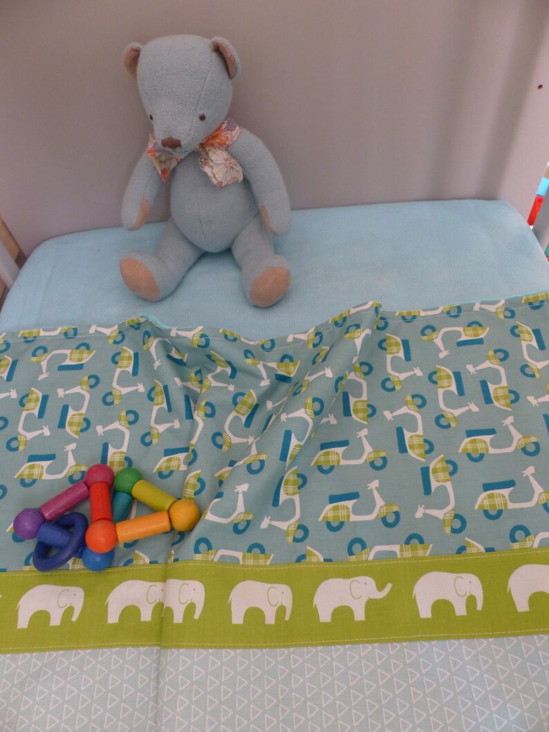 couverture bébé Doux Rêves turquoise et verte avec éléphants image 5