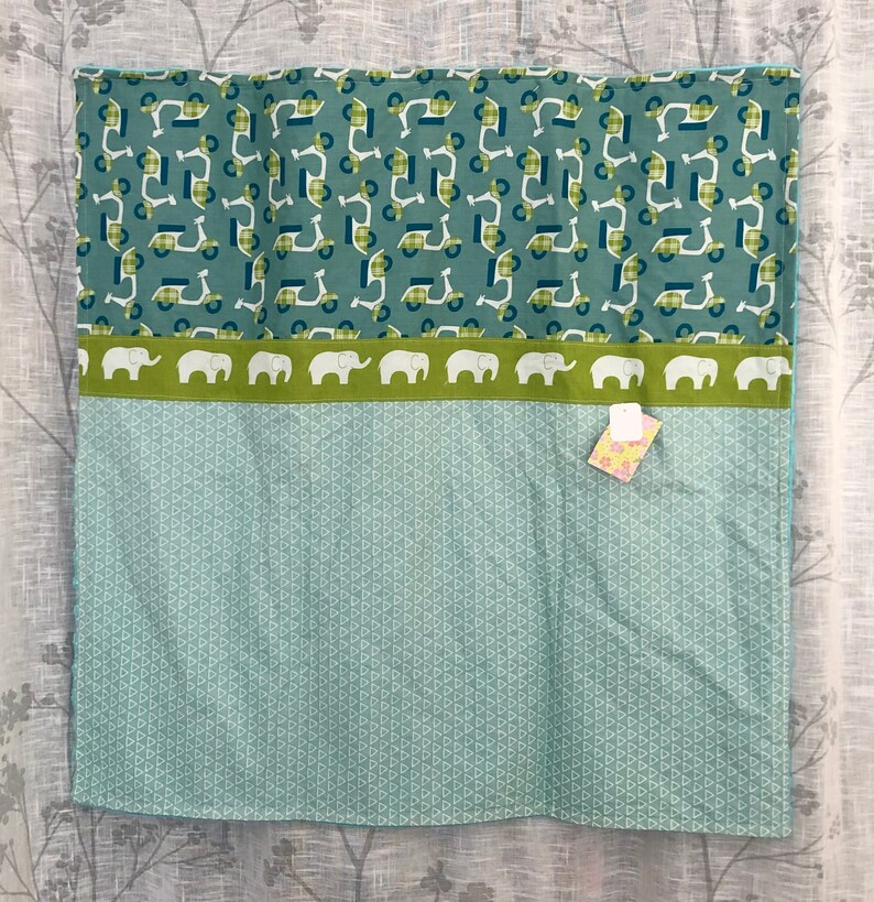 couverture bébé Doux Rêves turquoise et verte avec éléphants image 2