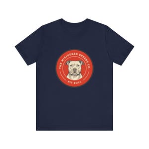 T-shirt pour propriétaire de pitbull | Design du badge Misjudged Breeds Co. (Unisexe) image 1