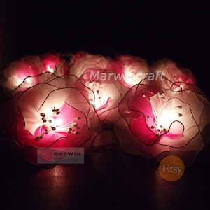 Limited 20 White Pink String Lights Rose Flower Fairy Lights Bedroom Home Decor Living Room Wall Hanging Lights Wedding Decor Battery & Plug