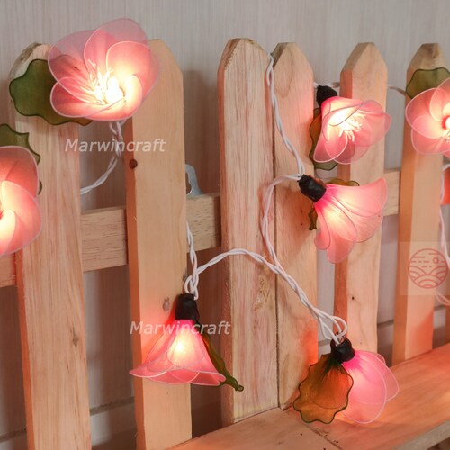 20 Soft Pink String Lights Rain Lilly Flower Fairy Lights Bedroom Home Decor Living Room Wall Hanging Lights Wedding Decor USB Battery Plug