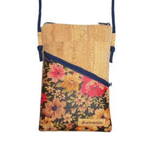 Handytasche Kork natur zum Umhängen | Kleine Tasche | 19 x 12 cm | Farb- und Musterauswahl z.B. Nachtblumen | Handmade in Germany