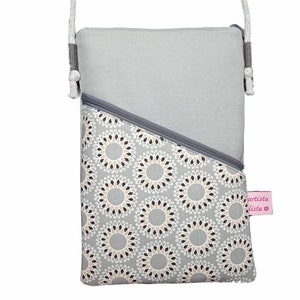 Handytasche Kleine Tasche Stern Mandala hellgrau Crossbody Bag Mini Umhängetasche z.B. für Handy aus Baumwollstoff 2 Fächer