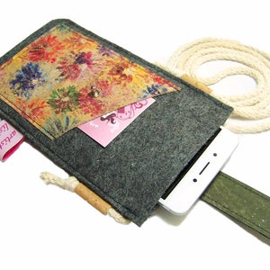 Mobile phone case for hanging around the neck with cork strap. Mobile phone case made of Merino wool felt cork image 6