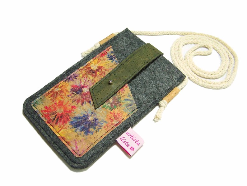 Mobile phone case for hanging around the neck with cork strap. Mobile phone case made of Merino wool felt cork image 5