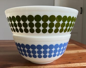Pyrex green and blue polka dot bowls.