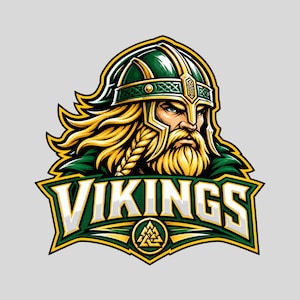 Könnte beinhalten: Ein grafisches Logo mit einem Wikingerkrieger mit langem blondem Bart und geflochtenem Haar, der einen grün-goldenen Helm trägt. Das Wort VIKINGS steht in fetten weißen Buchstaben auf einem grün-goldenen Banner mit einem dreieckigen Knotensymbol.