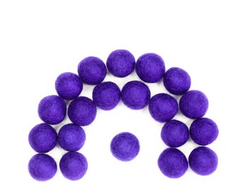 Felt Beads // Felt Ball Garland DIY // diy Mobile // DIY Necklace // Wool Felt Balls // Pom Poms // PURPLE // 1 cm 1.5 cm 2 cm 2.5 cm 3 cm 4