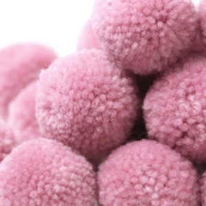 Yarn Poms -  P45 MAUVE Yarn Pom Pom for Knit Hats, Winter Hats, or Pom pom garlands