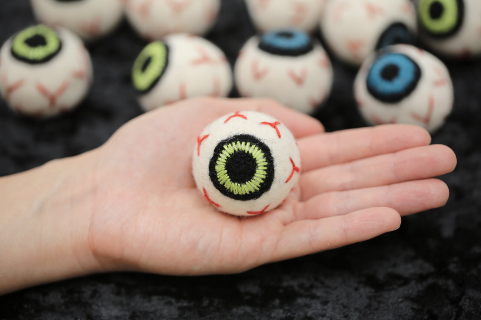 Felt Eyeballs // Halloween Eyeballs // Halloween Felt Shapes - Etsy