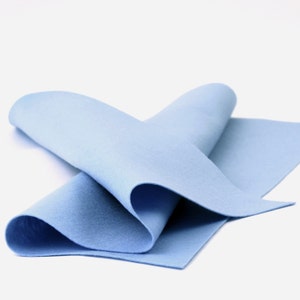 100 % Wollfilzblatt in der Farbe BABYBLAU – 18" x 18" Wollfilzblatt - Merinowollfilz - Europäischer Wollfilz