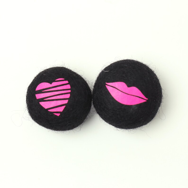 Set of 4 Felt Sweetheart Patties